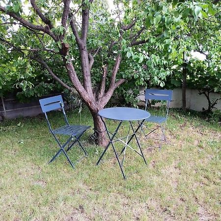Grand Studio Avec Jardin Et Entree Privative A Noter Reservations De 3 Nuits Minimum Clermont-Ferrand Extérieur photo